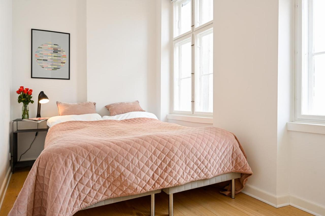 Sanders Arrow - Chic Three-Bedroom Apartment In The Middle Of Copenhagen Exterior photo