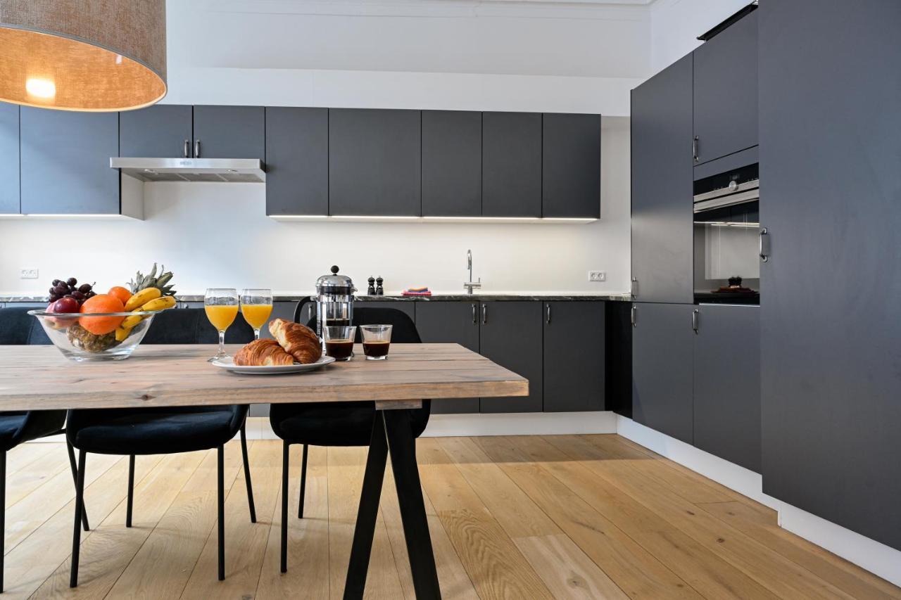 Sanders Arrow - Chic Three-Bedroom Apartment In The Middle Of Copenhagen Exterior photo